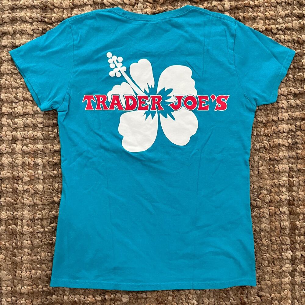 Trader Joe’s Hibiscus Logo Graphic Tee Blue Women’s M Cotton Casual T-Shirt EUC